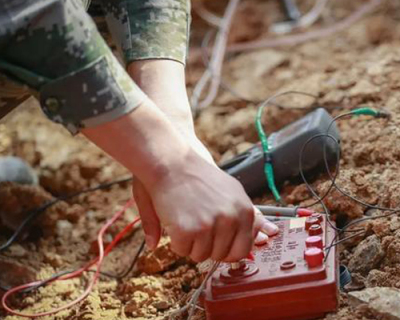 The mining detonator adopts three-person interlocking technology
